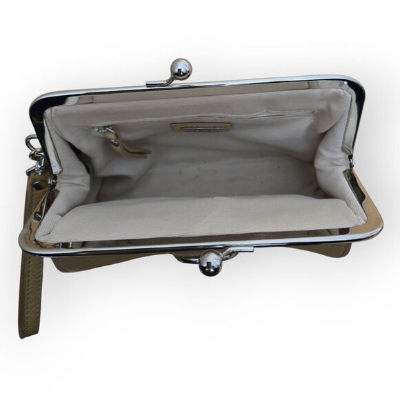 Talbots Leather Kiss-Lock Wristlet in Beige - Picture 8 of 9